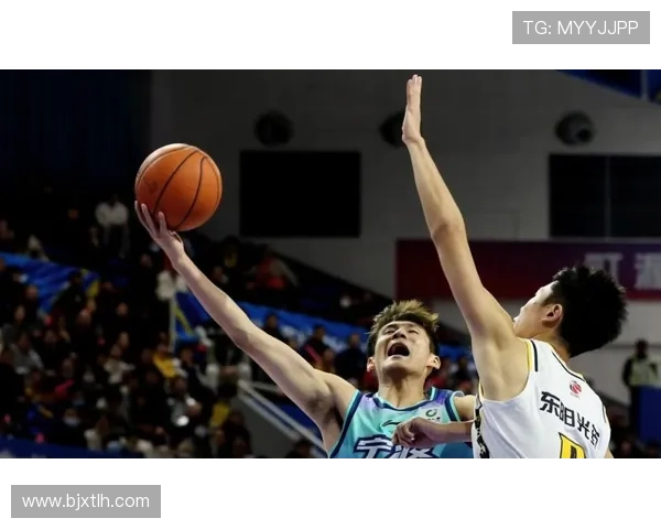 王俊杰12分4板助旧金山晋八强